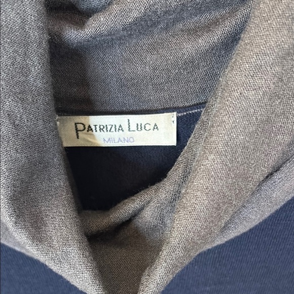 Navy and Gray Long Sleeve Dress - Picture 2 of 5